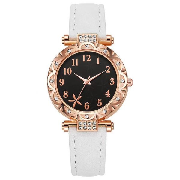Women's Watch New Style Women's Casual Watch Light Luxury Diamond-encrusted Starfish Pattern Dial Belt Quartz Watch Beaded Bracelet suit