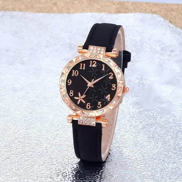 Women's Watch New Style Women's Casual Watch Light Luxury Diamond-encrusted Starfish Pattern Dial Belt Quartz Watch Beaded Bracelet suit